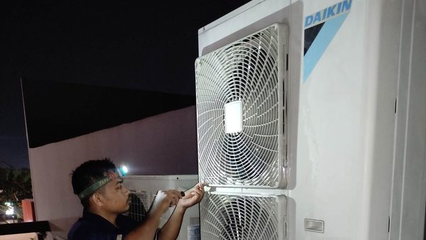 jasa pasang ac surabaya
